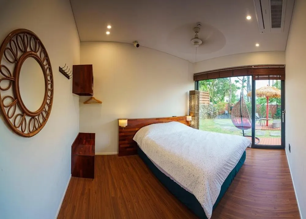 Guest house Its You Pool Villa Jeju
